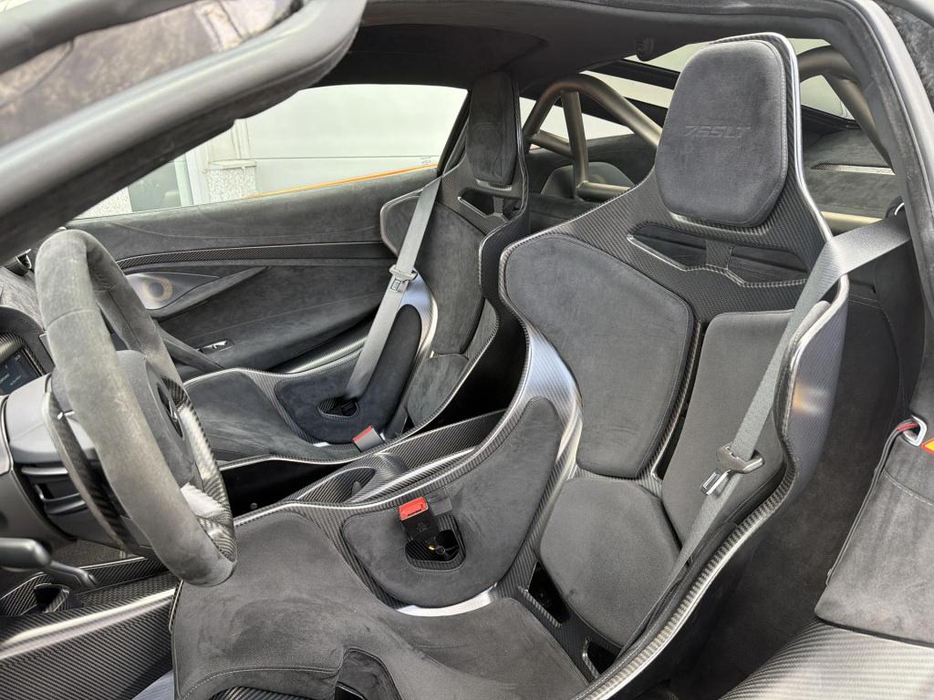 Mclaren 765lt 4.0 v8 mso clubsport pack | senna brakes | full carbon pack |