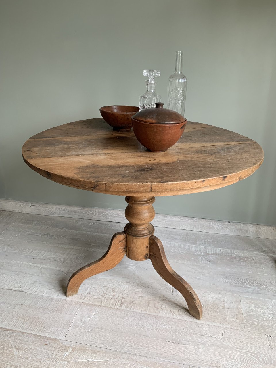 Ronde houten tafel