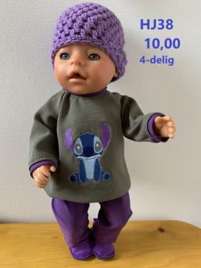 Poppenkleertjes baby born. Set. Opbrengst KiKa.