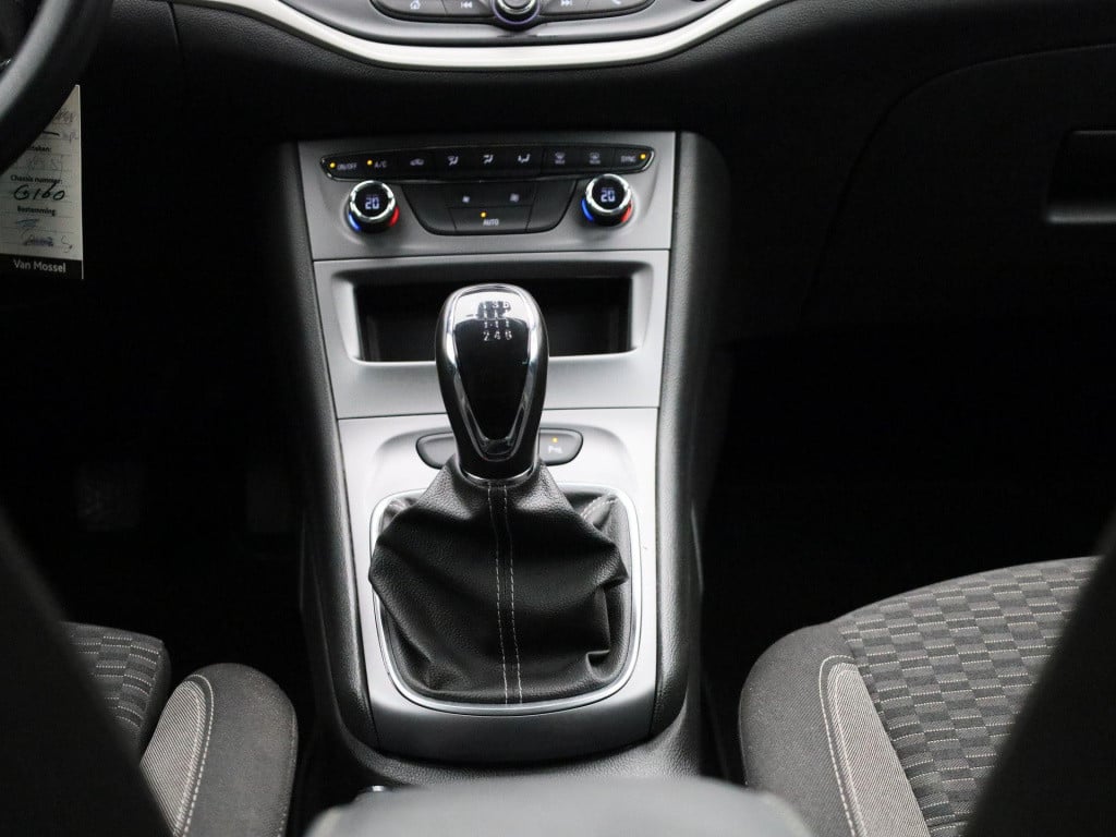 Opel Astra sports tourer 1.2 edition | navigatie | apple carplay / android 