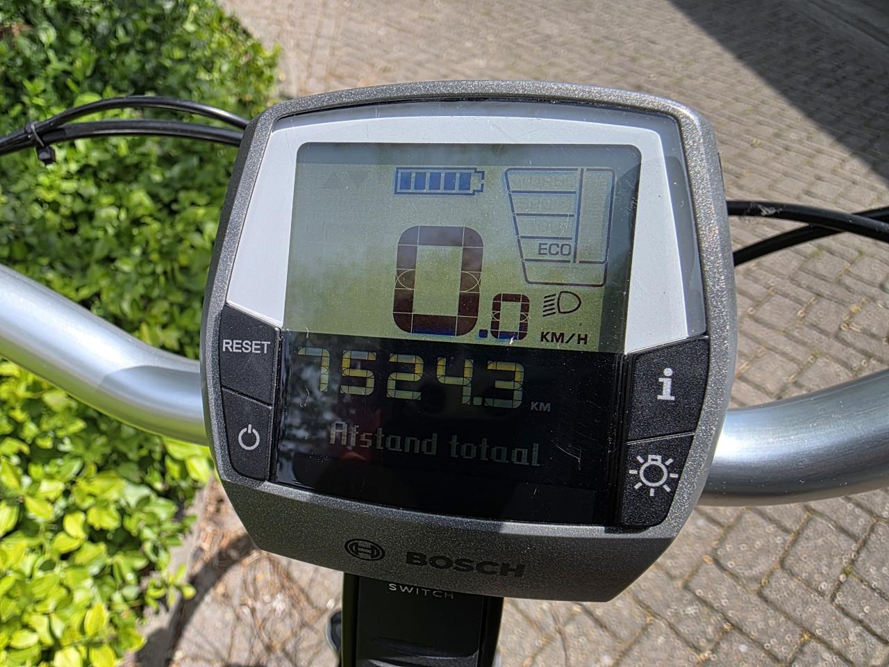 Keurig nette Gazelle elektrische heren fiets met Bosch middenmotor