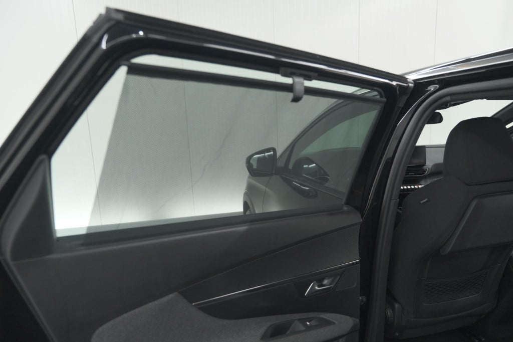 Peugeot 5008 puretech 130 eat8 active pack business | 7 zitplaatsen | camer