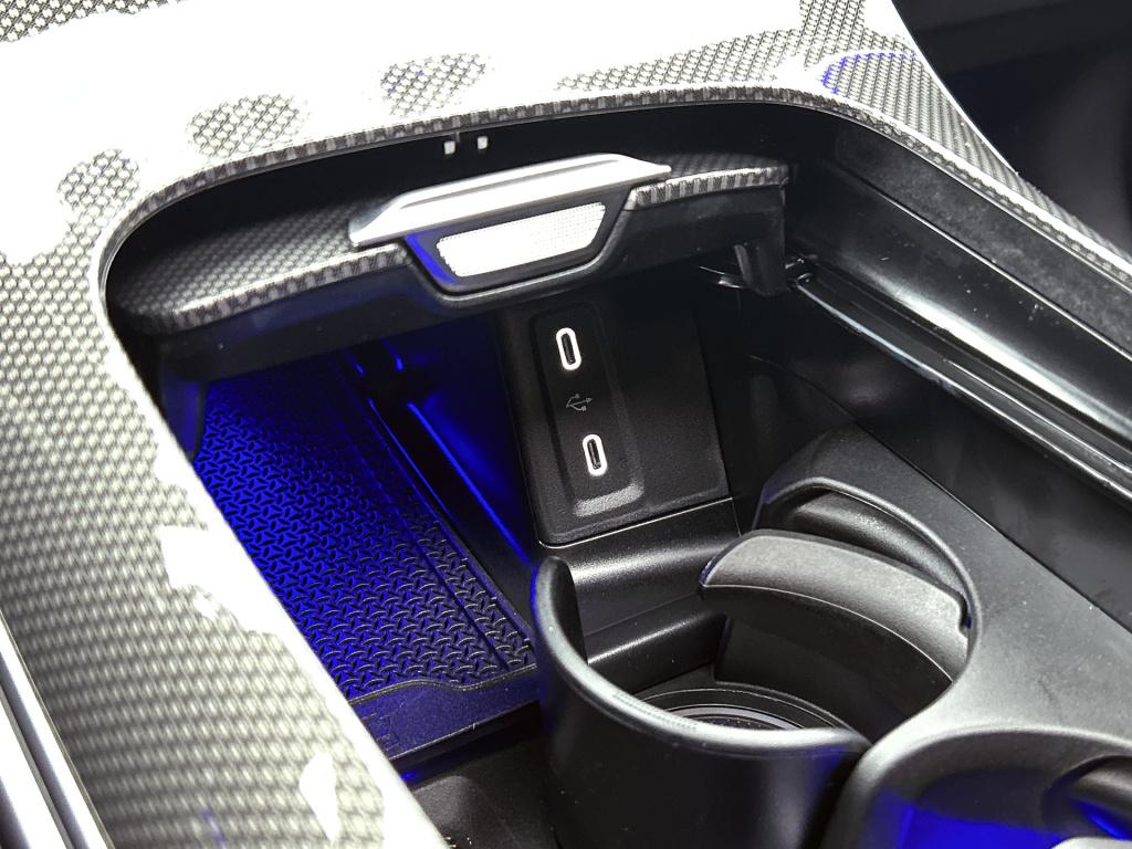 Mercedes-Benz Glc coupé 300 e 4matic sport edition | premium plus | winterp