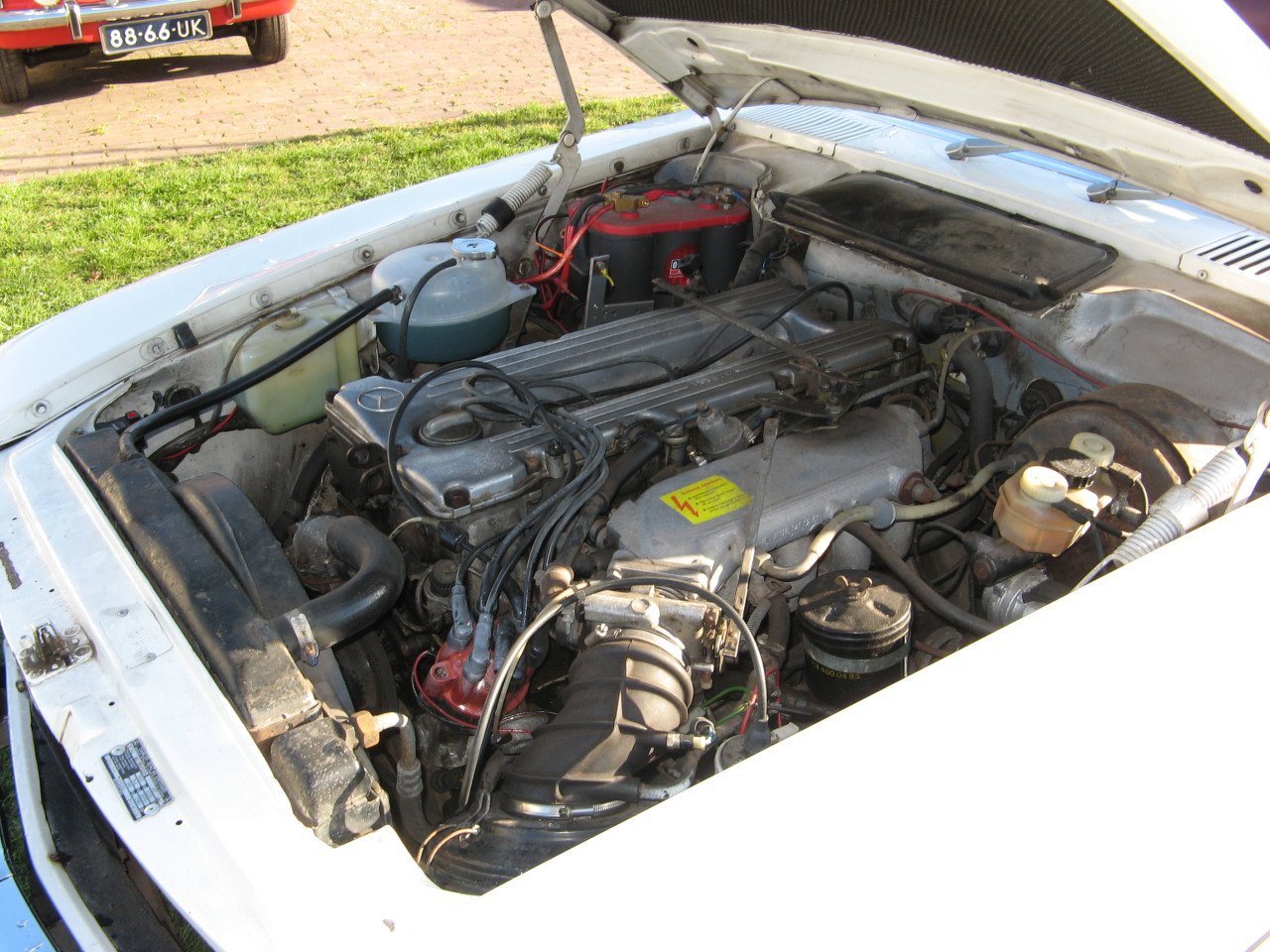 Prachtige Mercedes 280 SL Cabrio injectie