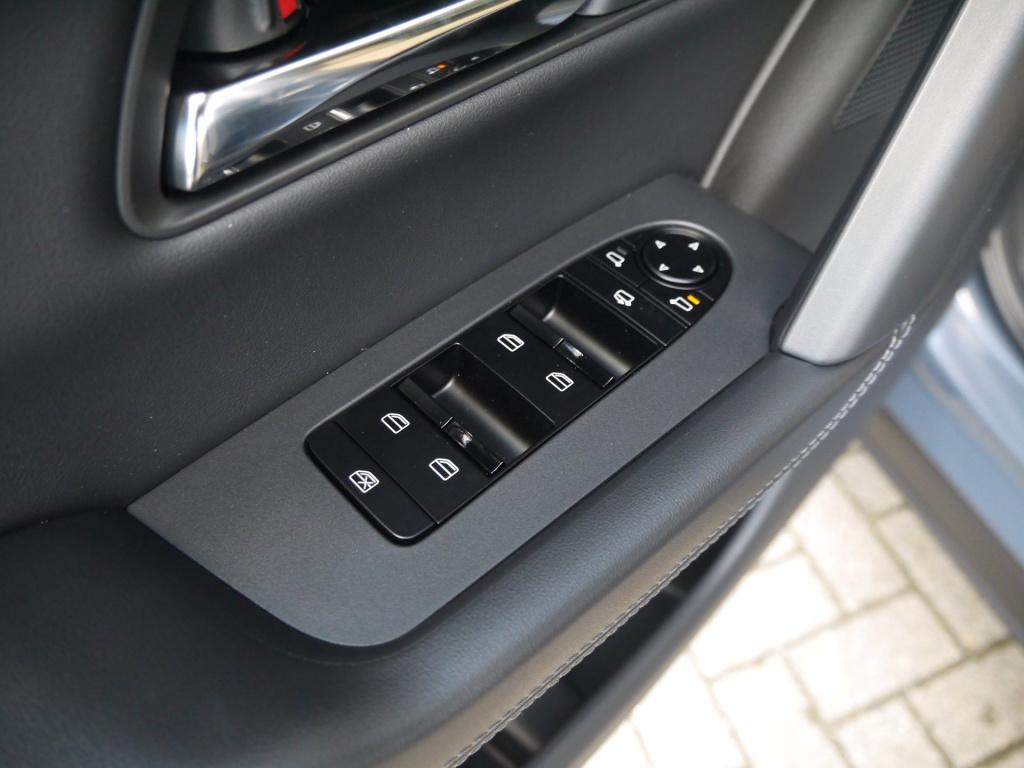 Mazda Cx-5 2.5 e-skyactiv g 141 m hybrid homura