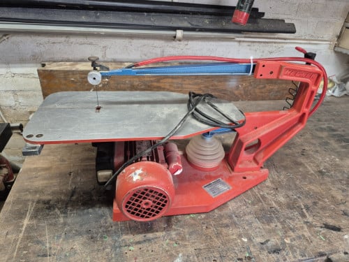 Hegner figuurzaagmachine
