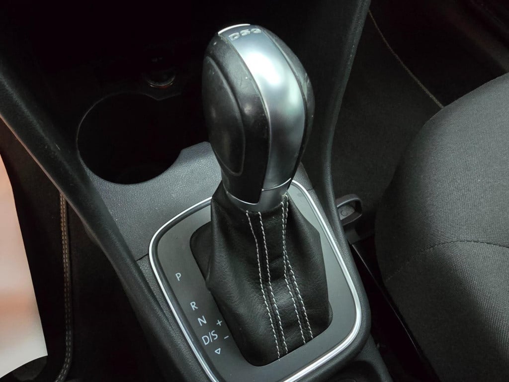 Volkswagen Polo occasion 1.2 tsi highline automaat met trekhaak en cruiseco