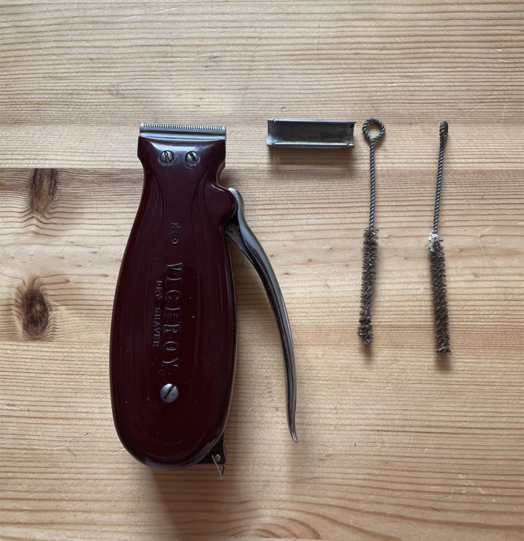 Te koop antiek handscheerapparaat