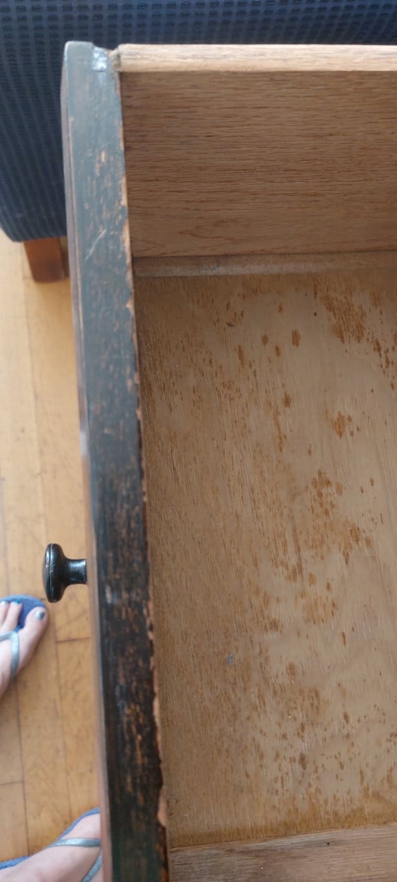 Antieke houten ladenkast