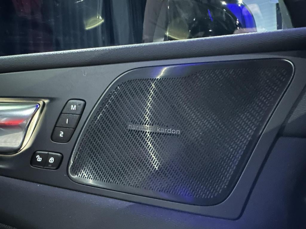 Volvo XC60 2.0 t6 plug-in hybrid awd inscription *pano*hud*memory*