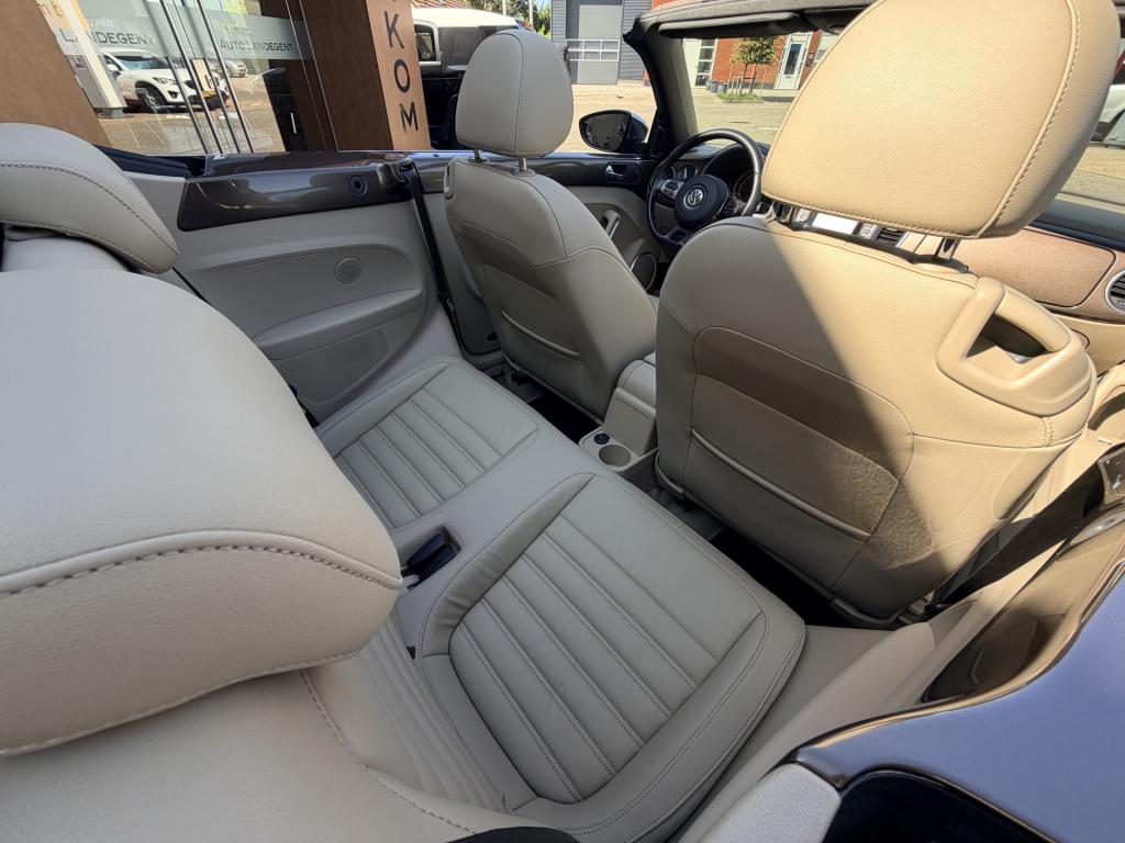 Volkswagen New Beetle cabriolet 1.4 tsi design 70's zeer uniek!
