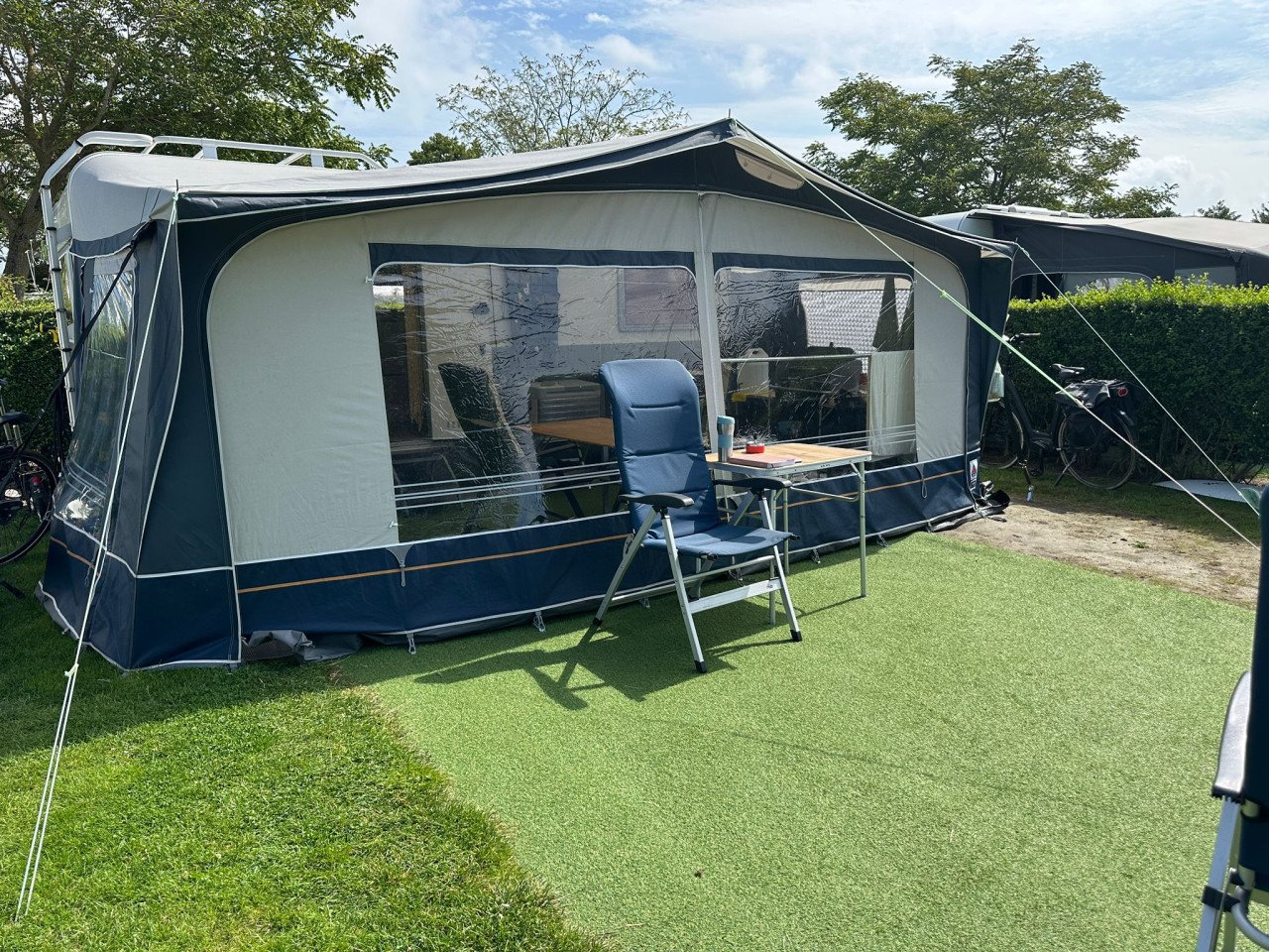 Knaus Azur 540 Ibiza Style incl. voortent etc.