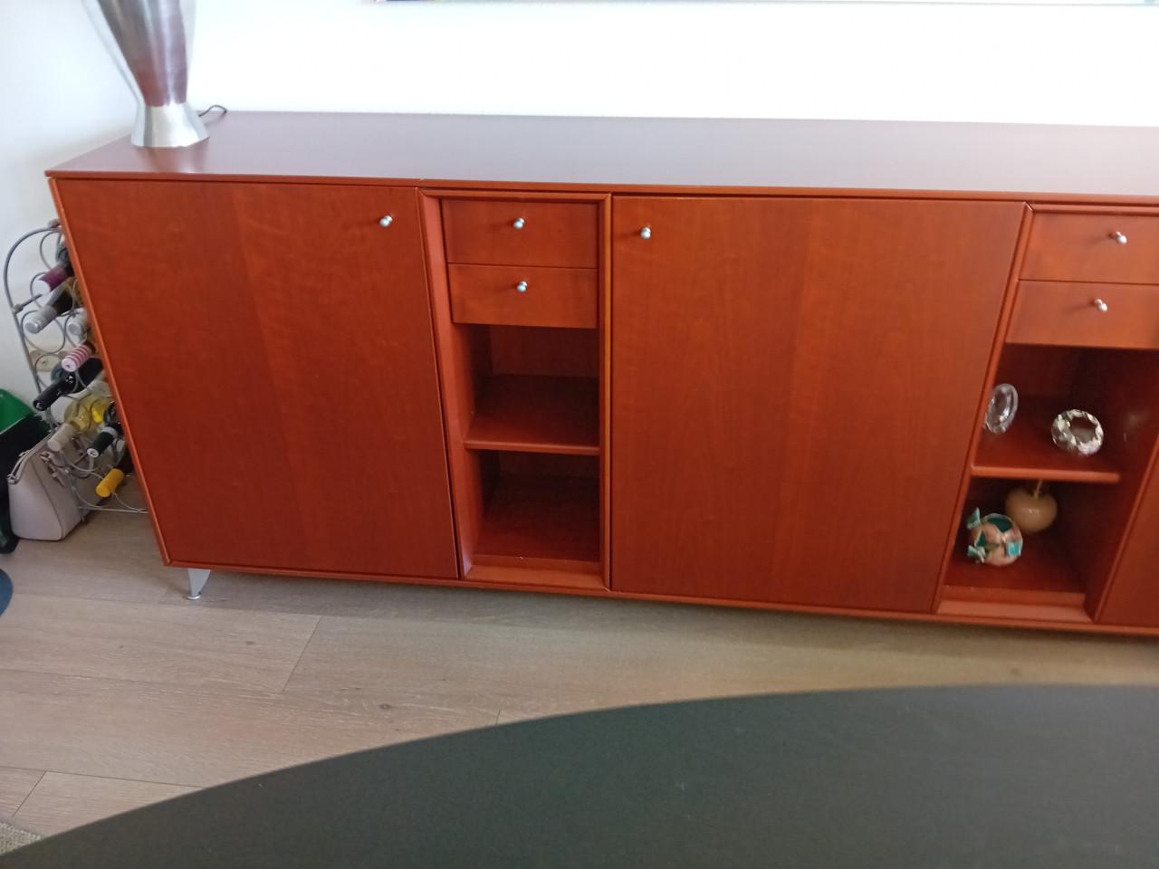 Dressoier kersen kleur l 232x45x86