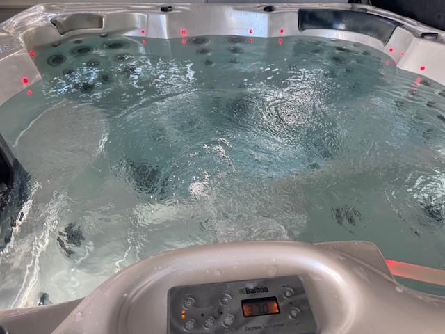 Jacuzzi- 5 persoons goed onderhouden