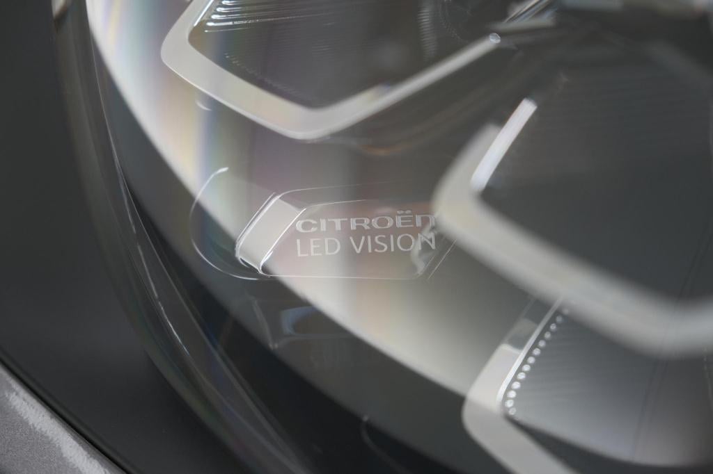 Citroen C3 puretech 82 max | trekhaak | keyless | camera | parkeersensoren 