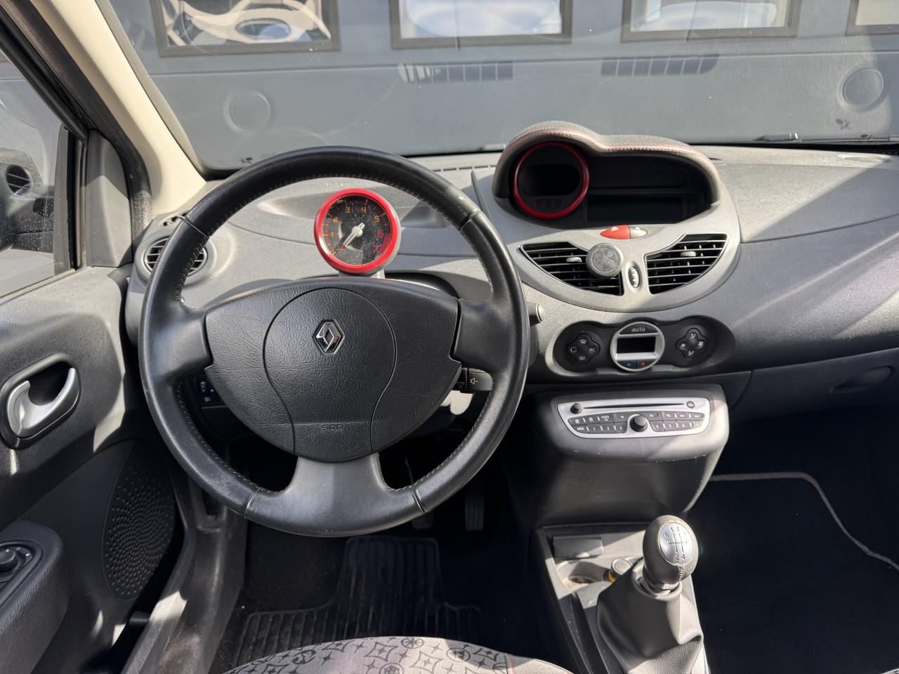Renault Twingo 1.2 16V 3DRS 2010 Zwart Airco Apk Nap