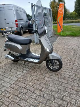 Turbho RL-50 scooter