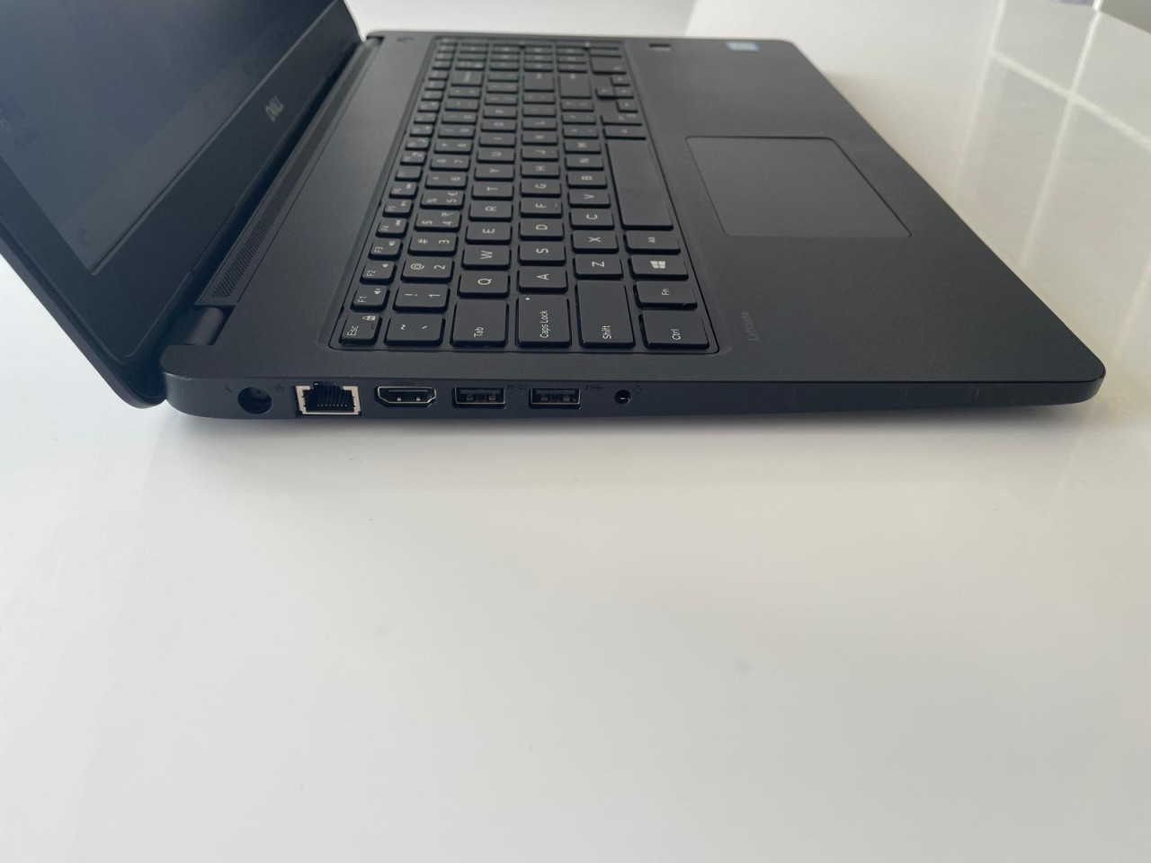 Dell 15 inch Windows 11 SSD 16GB RAM Office - in nieuwstaat