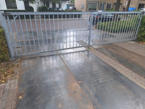 Draaipoort, inrijpoort, Poort gegalvaniseerd