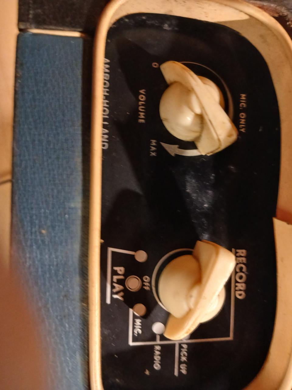 Amroh bandrecorder uit ca. 1950