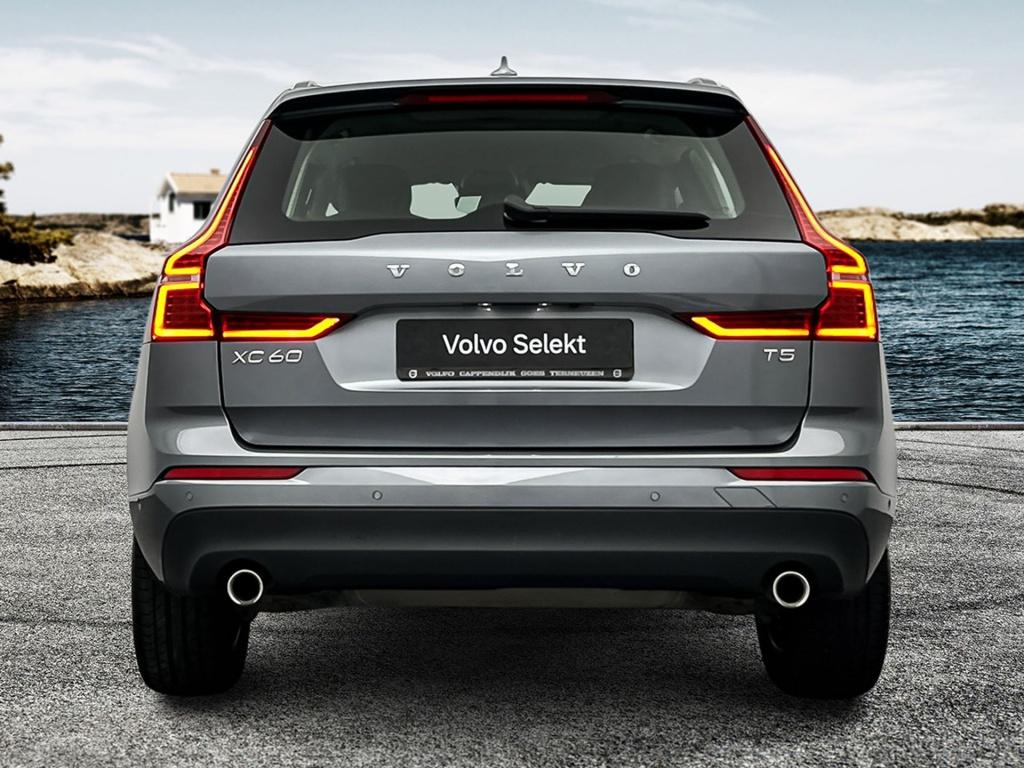 Volvo XC60 t5 253pk momentum| adap.cruise| trekhaak| leder| stoel.verw.