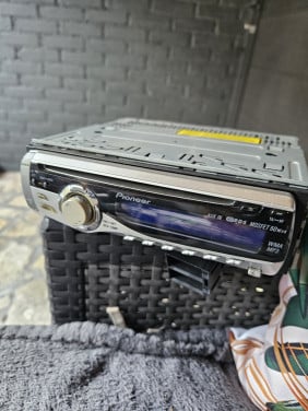 Goed werkend Pioneer DEH-30 MP autoradio met cd, mp3/WMA...