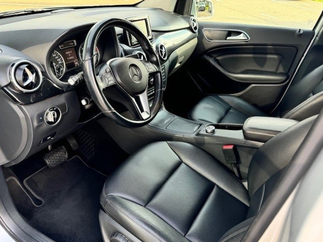 Mercedes-Benz B-Klasse 180 ambition l leder twin l airco l becker map pilot
