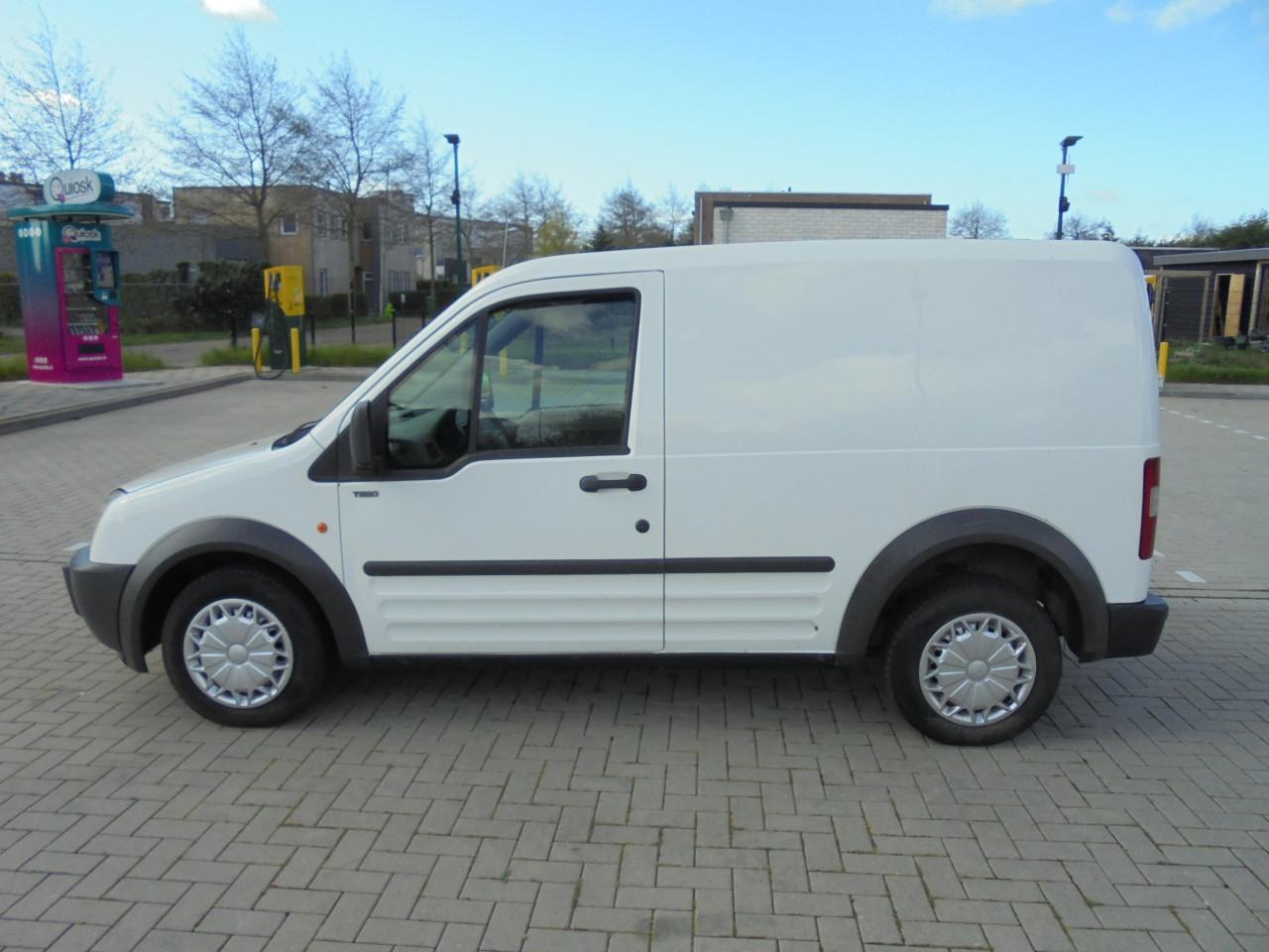 Transit Connect T220s 1.8TDdi bouwjaar 2006  N.A.P Apk nieuw bij aflevering