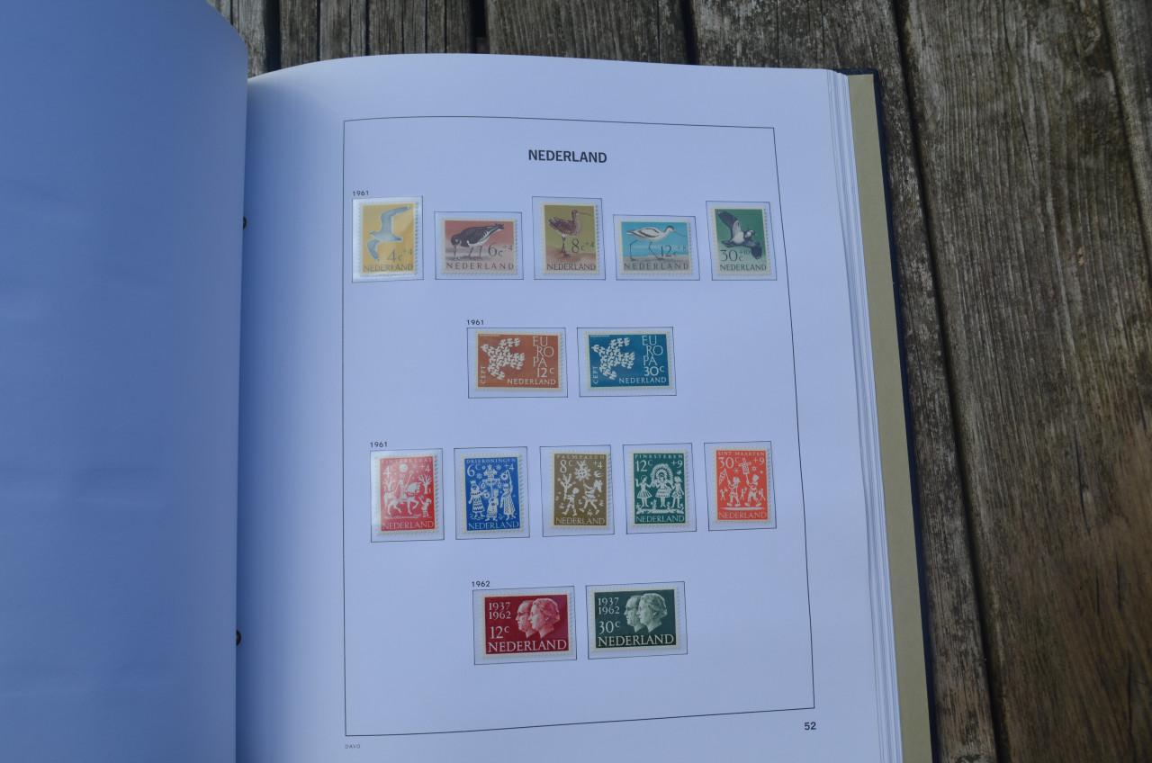 DAVO ll De luxe met zegels postfris (Niet compleet) 1945 - 1970