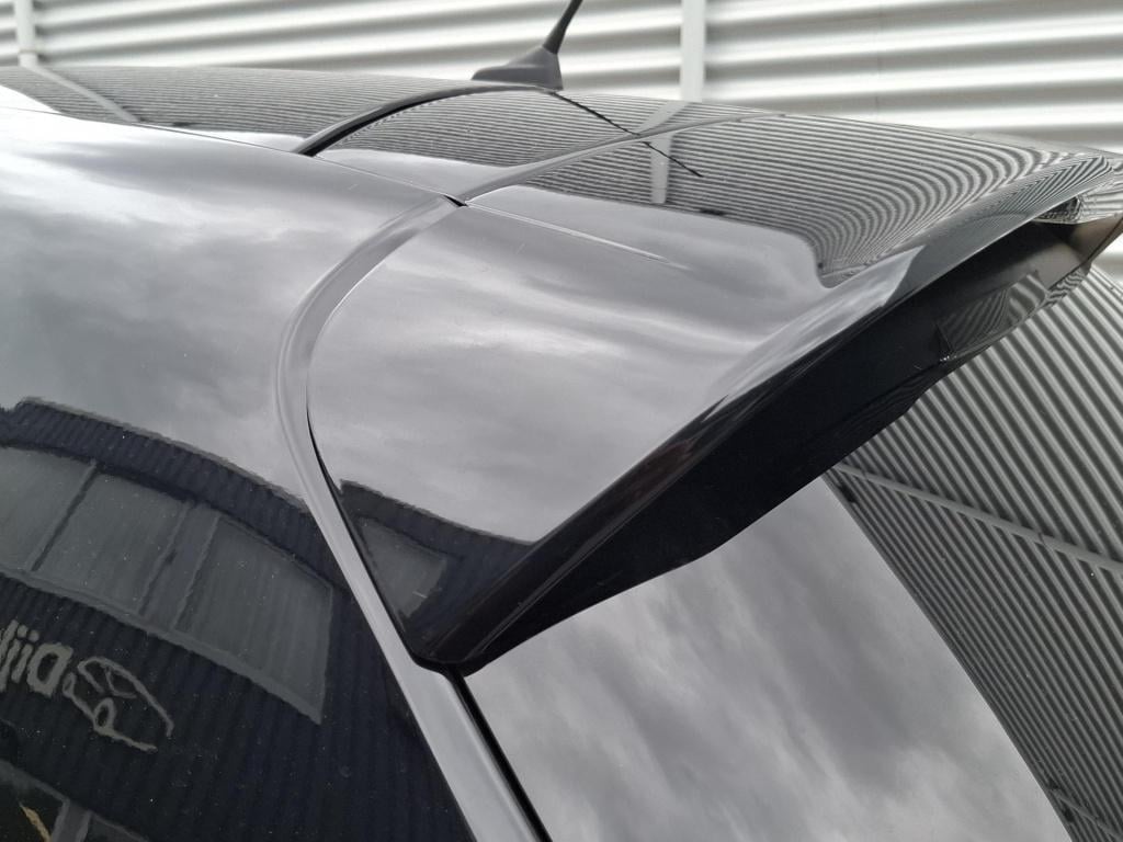 Peugeot 208 1.2 signature nav/airco/lmv/park