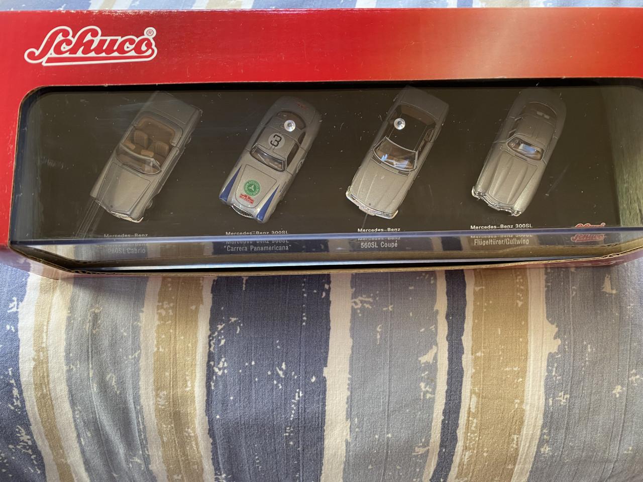 4 mini Mercedes Benz