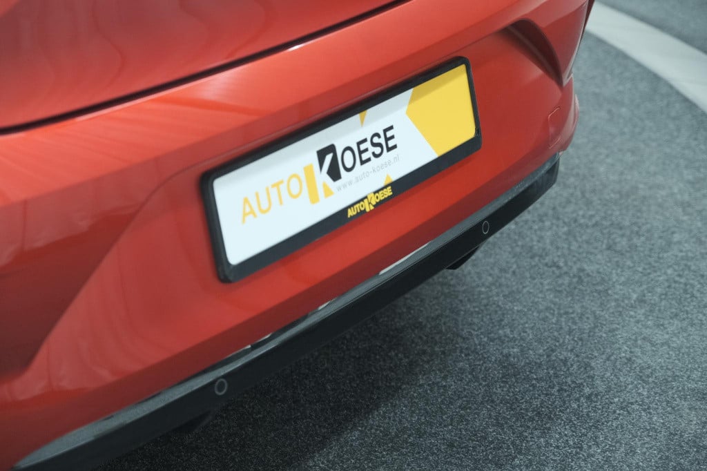 Renault Clio 1.6 e-tech full hybrid 145 techno | 360 camera | bose audio | 