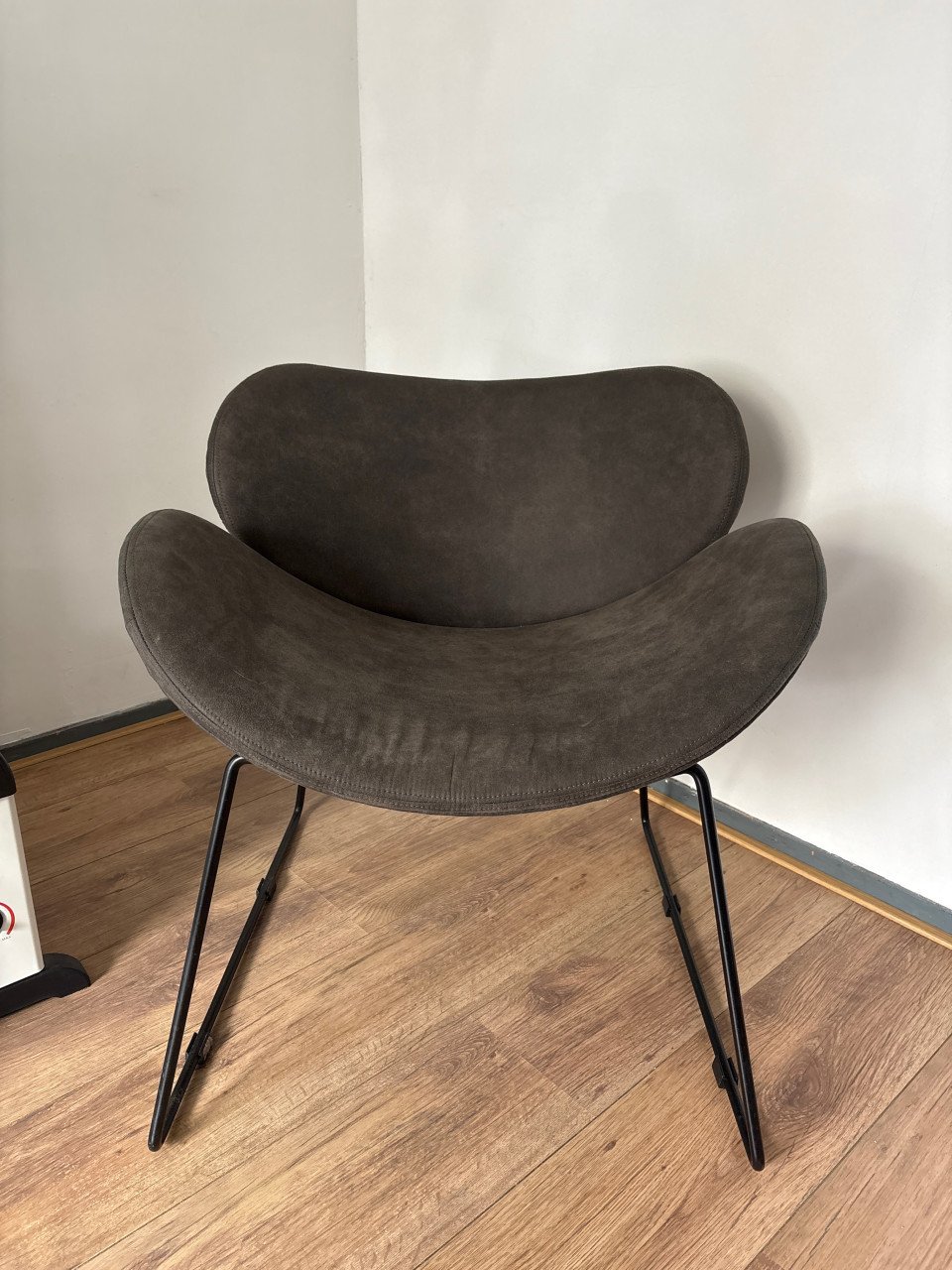 Grijze fauteuil