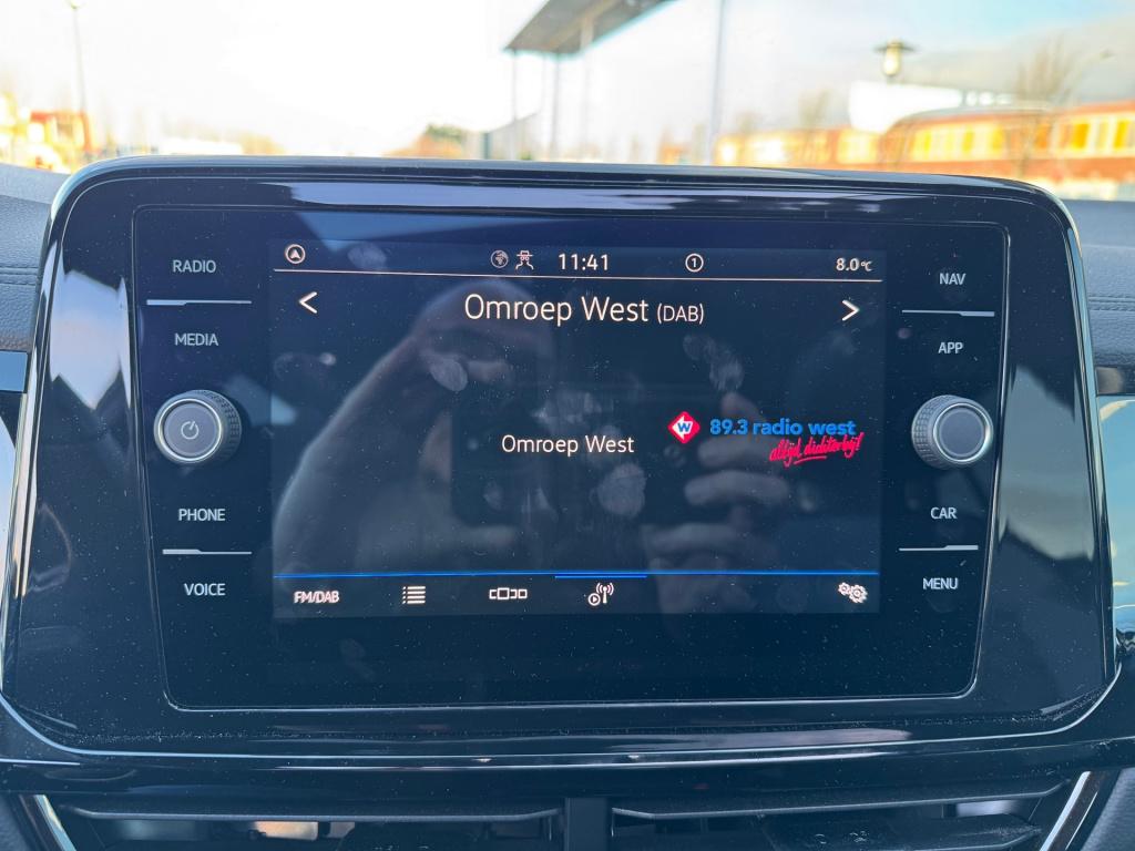 Volkswagen T-roc 1.5 tsi r-line black edition automaat , panoramaschuifdak 