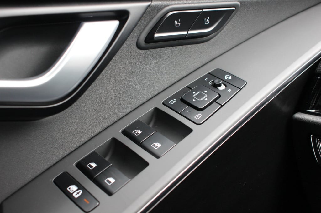 Kia Niro Ev executiveline 64.8kwh | schuifdak | warmtepomp