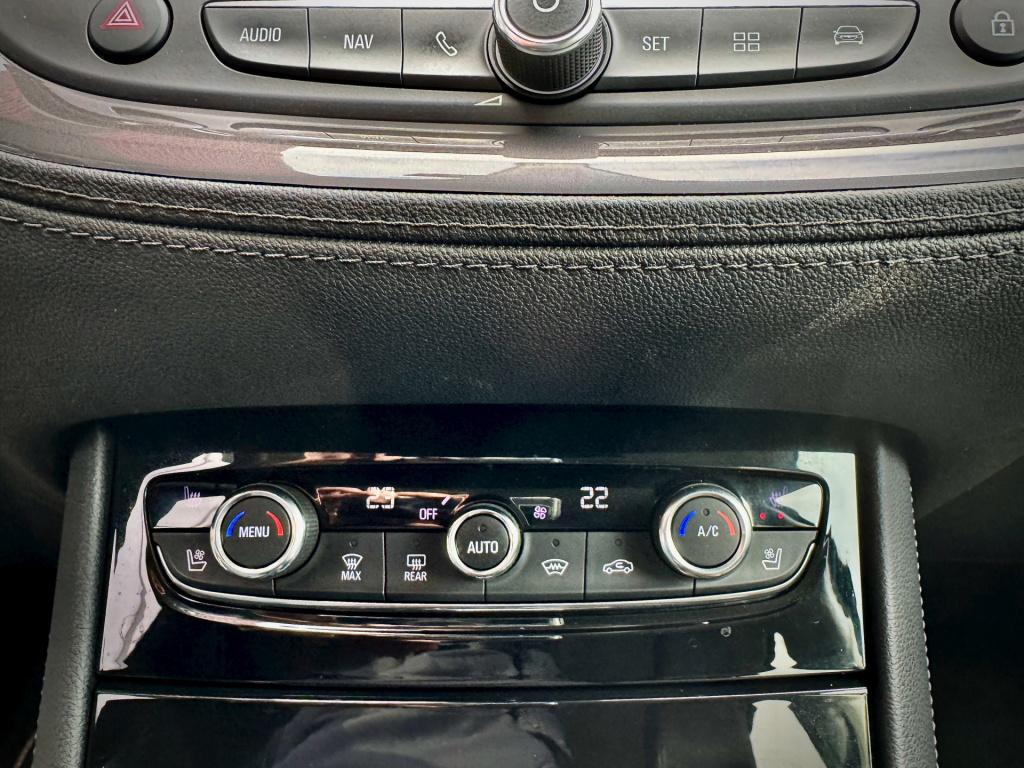 Opel Grandland X 1.2 turbo innovation leder navi ecc