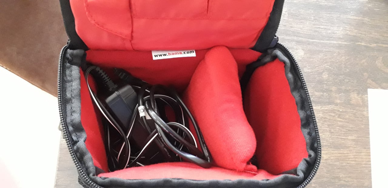 Sony dcr sx85 video camera met statief en tas compleet