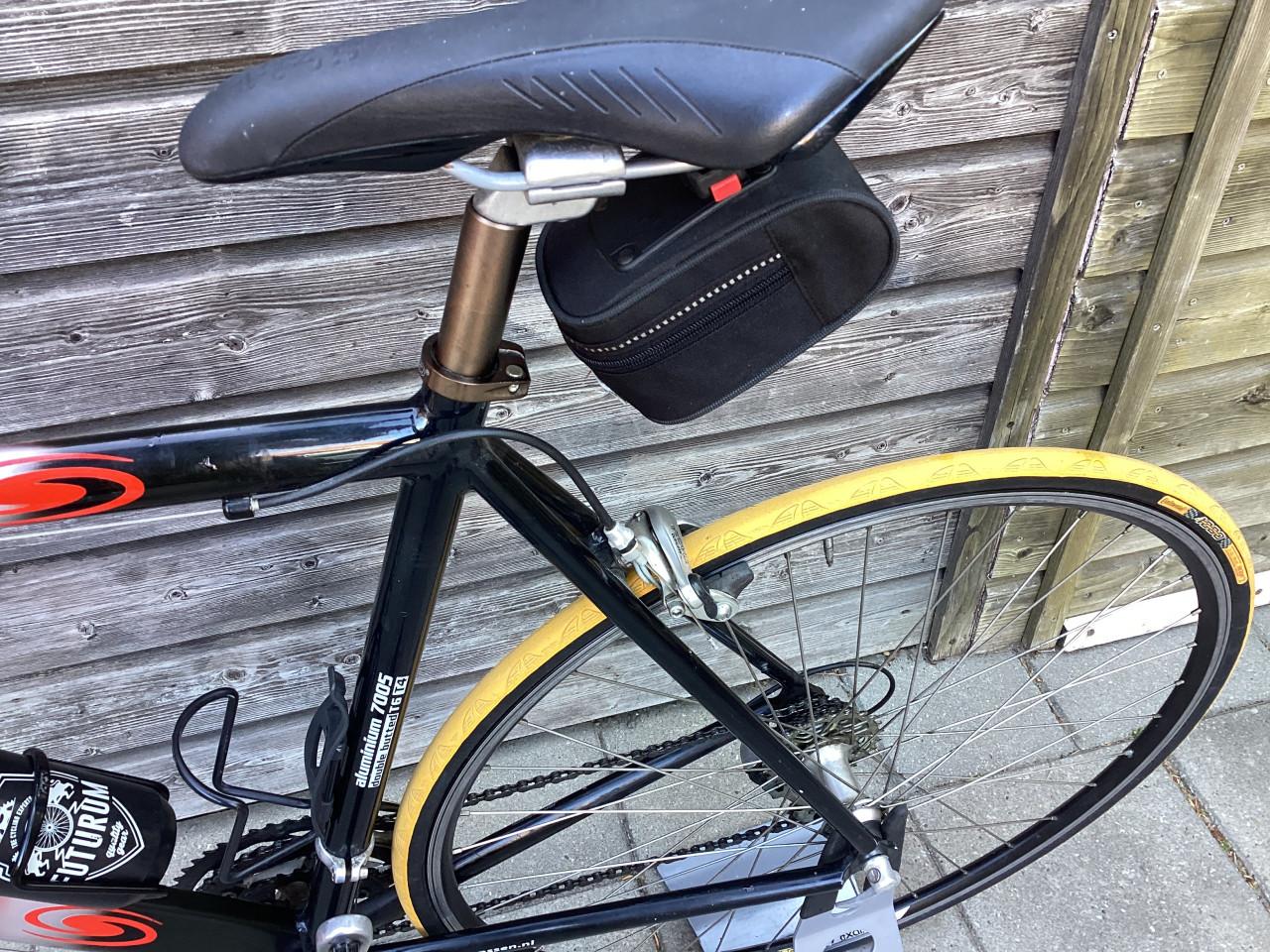 Jan Janssen racefiets 56 cm, met recht stuur, weinig gebruikt, 3x8 speed.