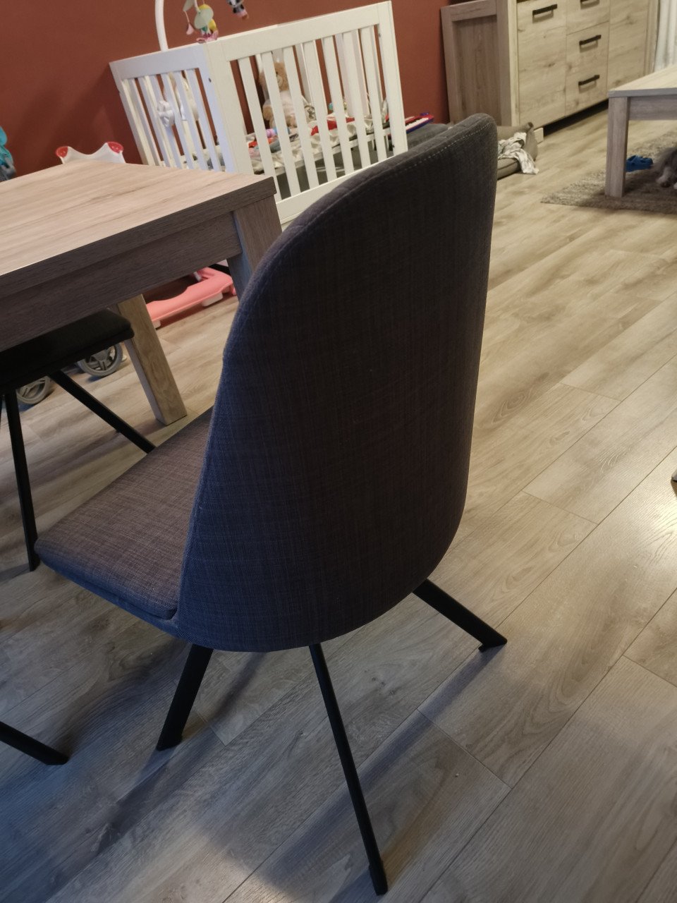 Eettafel + 4 stoelen