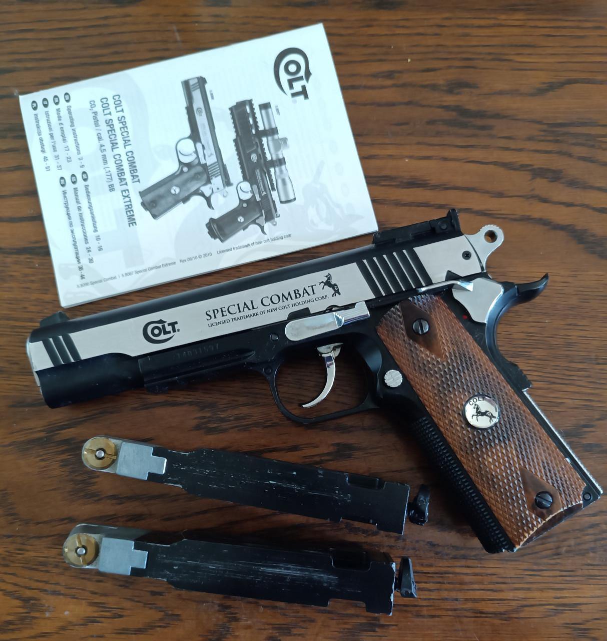 Colt 1911 special combat co2 twee magazijnen