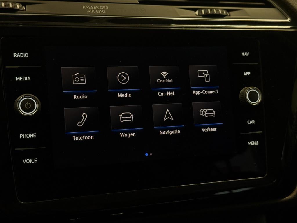 Volkswagen Touran 1.4 tsi comfortline 7p | pano | stoelverwarming | achteru