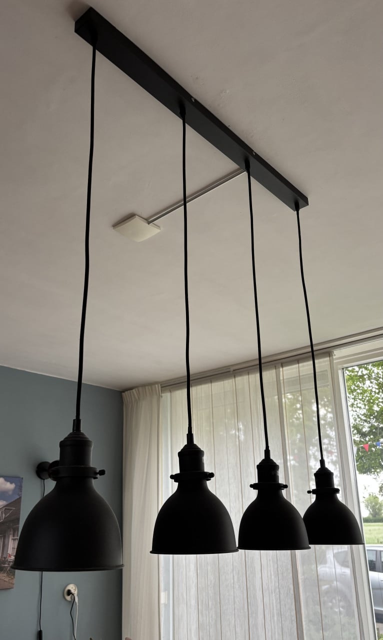 Te Koop zwart/goud hanglamp