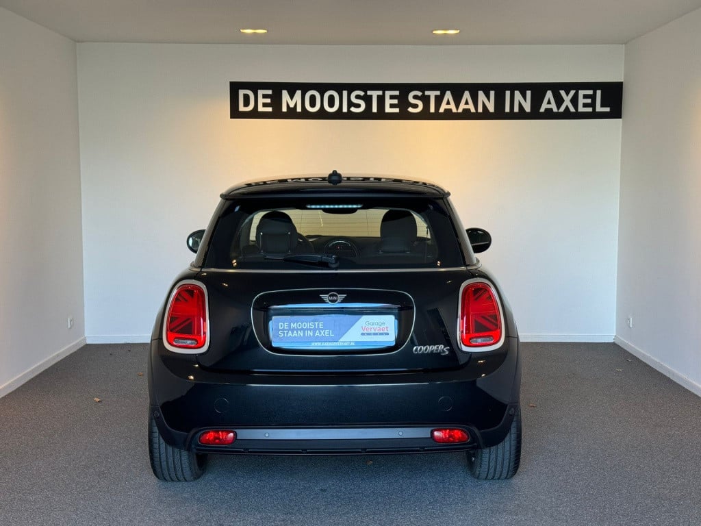 Mini Electric mini essential 33 kwh