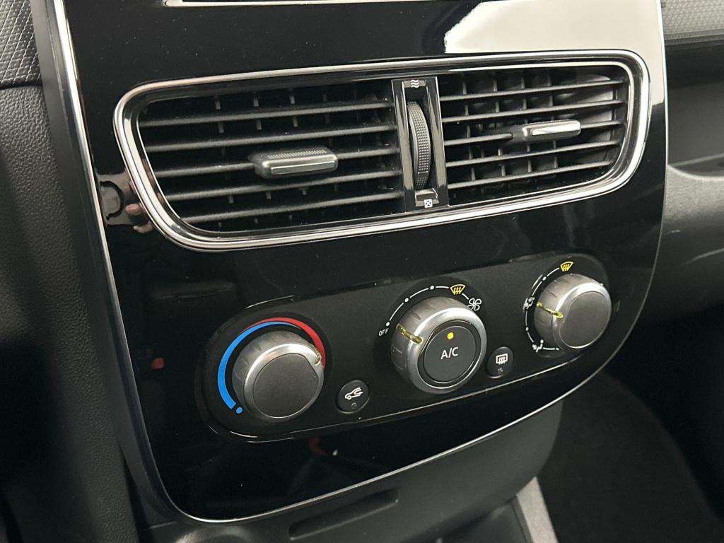 Renault Clio estate 0.9 tce limited