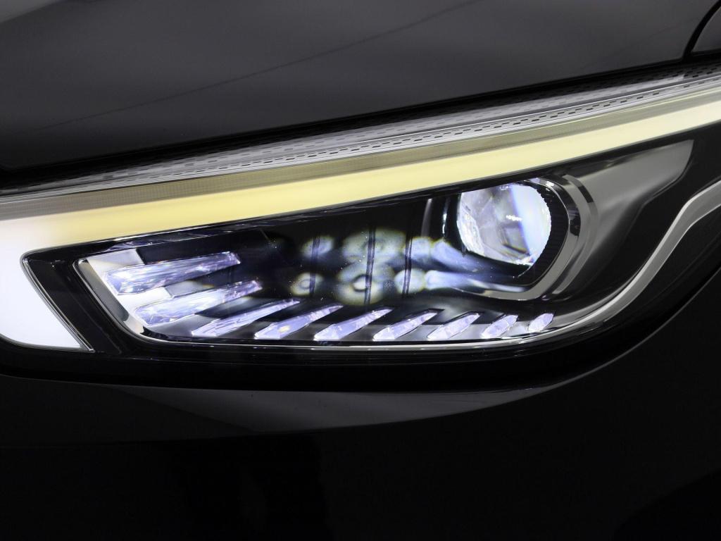 MG Zs Ev standard range luxury 50 kwh