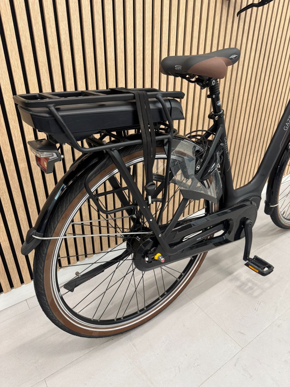 Gazelle Orange C8 Bosch Active Line Plus 400Wh 49CM 2608KM