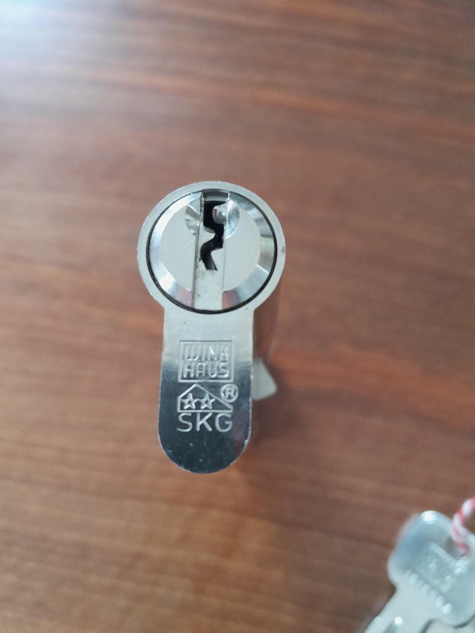 Te koop in Vlissingen; 2 sterren SKG cilinder slot