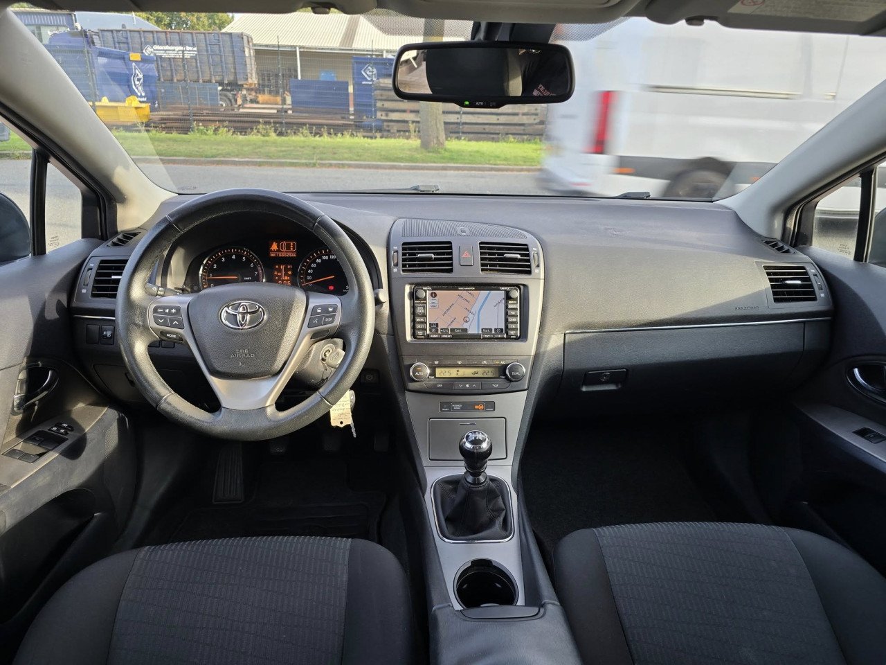 Toyota Avensis 1.8 VVT-i Dynamic Wagon