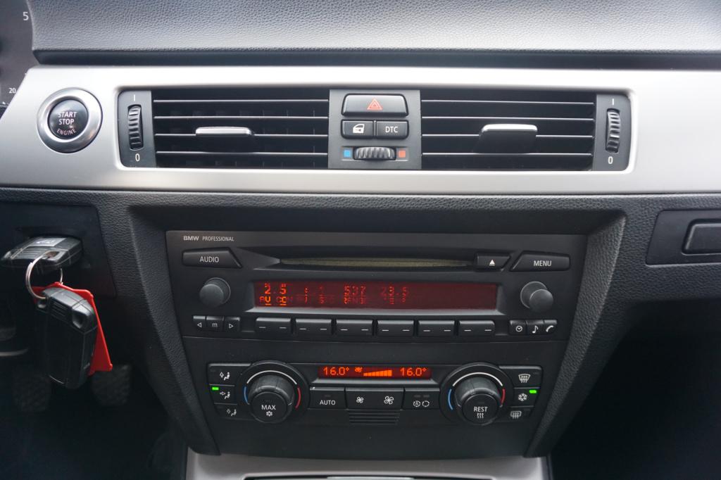 BMW 3-serie 320i executive airco / cruise / parkeers. / elektr. ramen / lm 