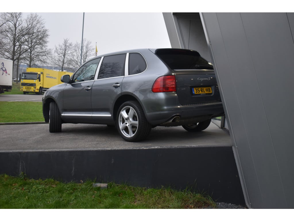 Porsche Cayenne 4.5 s